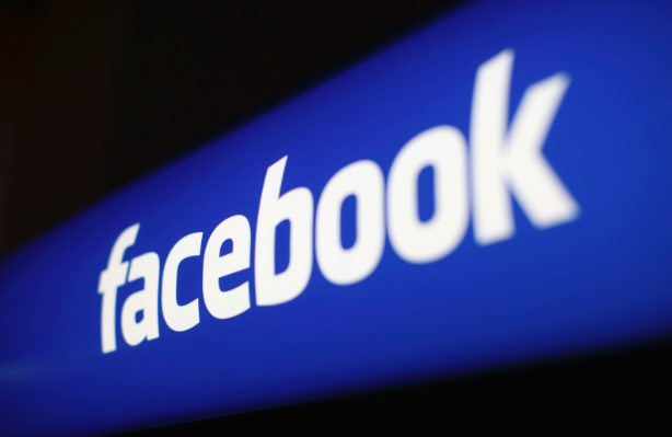  Quand la France épingle Facebook