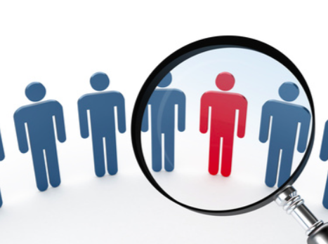  Pourquoi la collaboration entre les ventes et le marketing est nécessaire pour améliorer la connaissance client ?
