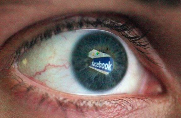  Réseaux sociaux et démocratie : la liberté sur Internet en questions
